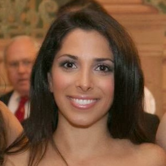 Meet your Posher, Elise - Picture 1 of 1